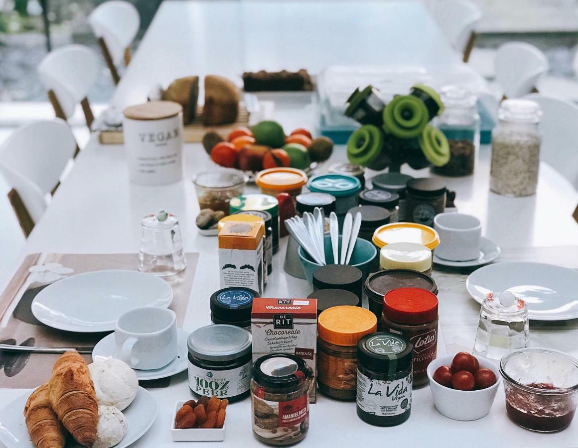 Plant Based B&B Central ברוז' מראה חיצוני תמונה